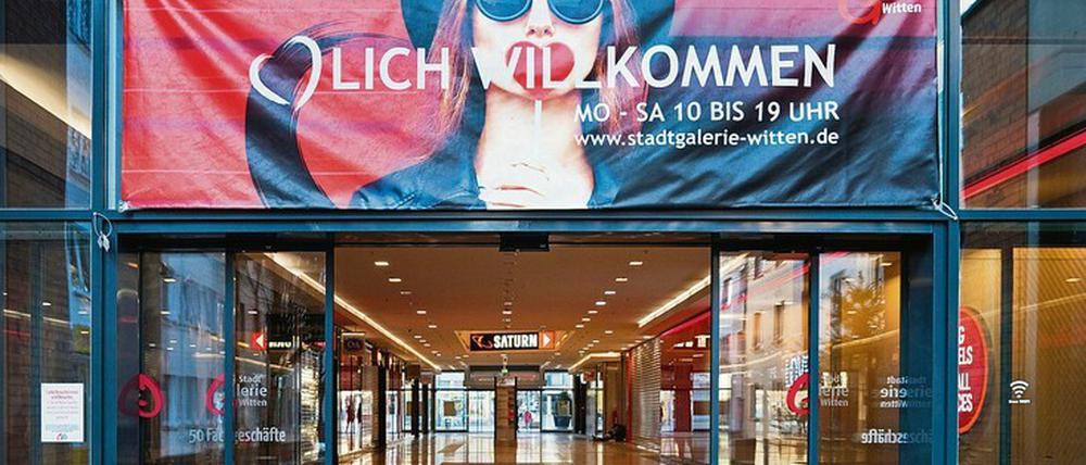 Geschlossen. Durch Ladenschließungen sind bei vielen Bekleidungs- und Heimtextilherstellern die Umsätze auf null gefallen, so Ingeborg Neumann.