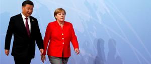Erfolgreicher Druck: Die EU und Deutschland kuschen vermehrt gegenüber China. Präsident Xi Jinping und Bundeskanzlerin Angela Merkel. 