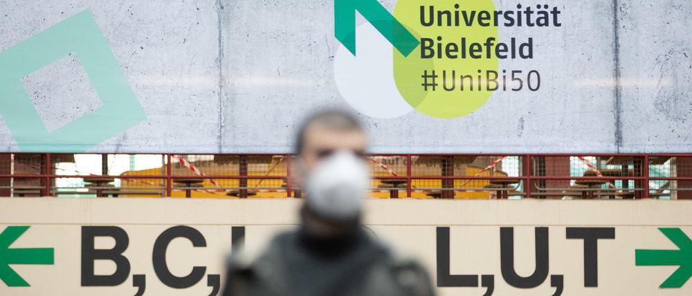 Die Unis sollten nicht wieder großflächig geöffnet werden, sagt unser Kolumnist.