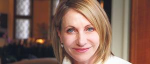  Öffentlichkeitsarbeiterin Kimberly Emerson
