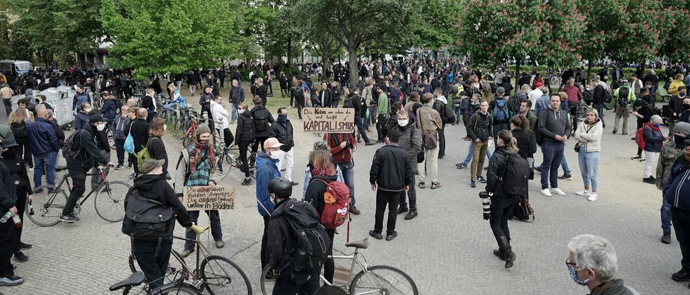 Die Beschränkungen der Versammlungsfreiheit in Berlin werden schrittweise gelockert.