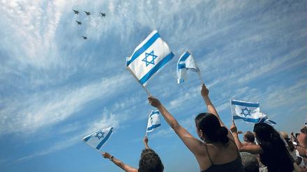 Auf alle Herausforderungen galt das Militär in Israel als unausweichliche Antwort – sogar aktuell im Kampf gegen das Coronavirus. 