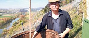 Der im Kuhhorn gereifte Mist dynamisiert das Wasser. Dafür ist viel Handarbeit nötig, wie unser Autor Ulrich Amling auf rührende Weise feststellen musste.