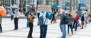 Umweltaktivisten demonstrieren für mehr Klimaschutz 