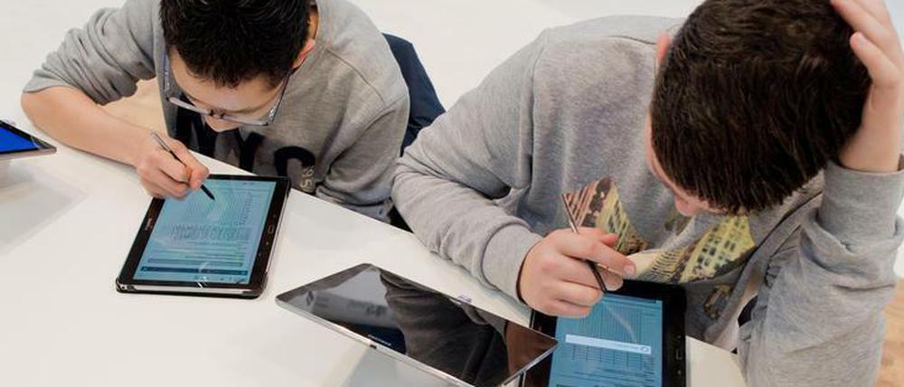 Mit Tablets im digitalen Klassenraum