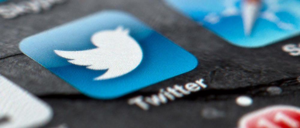 Um die Verbreitung falscher Informationen über das Coronavirus einzudämmen, greift Twitter nun härter durch.