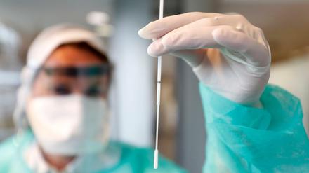 In Berlin gab es zuletzt 518 aktive Coronavirus-Fälle, 5586 Menschen gelten als genesen (Symbolbild).