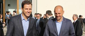 Marc Kosicke (rechts, mit Nationalmannschaftsmanager Oliver Bierhoff) kennt die Wichtigen und Mächtigen im deutschen Fußball - und ist damit selbst wichtig und mächtig.