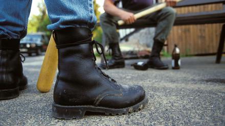 Gewalt ohne Ende. Auch im ersten Quartal 2020 haben Neonazis und andere Rechte zahlreiche Straftaten verübt.