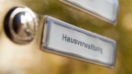 Kann die Hausverwaltung die Zahlungspflichten der Eigentümer eigenmächtig anpassen?