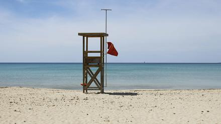 Noch sind viele Strände - wie hier in Arenal auf Mallorca - leer. 