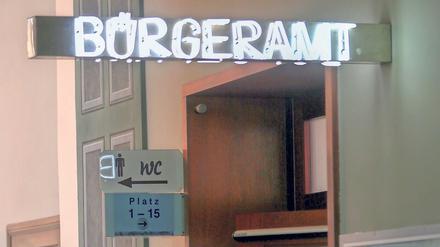 Personal gesucht. Allein im Berliner Verwaltungsdienst sind derzeit 104 Stellen frei. 