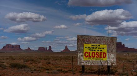 Die Navajos schotten ihr Reservat ab. Sie registrieren bislang mehr als 3200 Infektionen und beklagen über 100 Todesfälle.