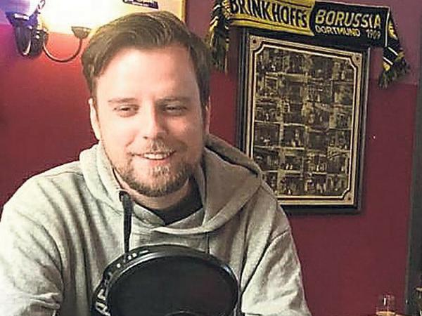 Sprachrohr: Steven Redetzki ist Hertha-Fan durch und durch. Mit seiner Initiative „Blau-Weißes Stadion“ ist er auch über den Fußball hinaus bekannt geworden.