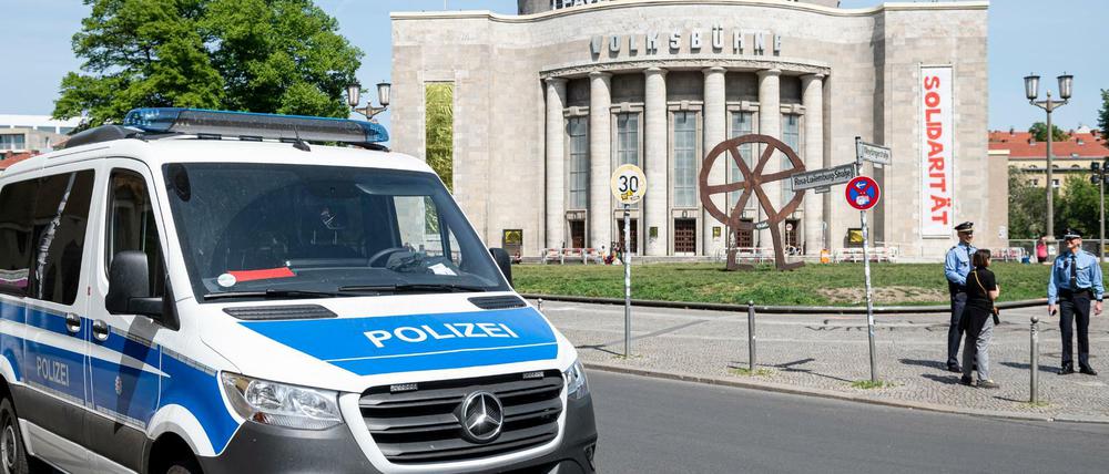 Vor dem Rosa-Luxemburg-Platz soll am Samstag wieder gegen die Corona-Regeln protestiert werden.