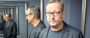 Matthias Brandt, 58, ist seit einem halben Jahrhundert Fußballfan. Nun schaut der Anhänger von Werder zum ersten Mal nicht hin, wenn der Ball rollt. 
