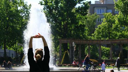 Wasser marsch! Am Brunnen am Viktoria-Luise-Platz in Schöneberg soll das Wasser wieder sprudeln.