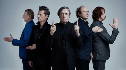 Die Einstürzenden Neubauten 2020, in der Mitte Blixa Bargeld.