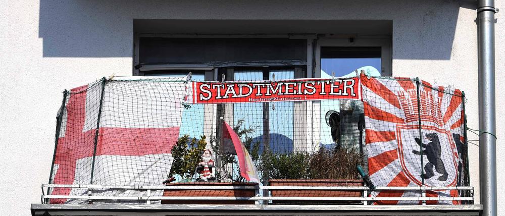 Stadtmeisteronien. Union-Fans zelebrieren den Sieg über Hertha.