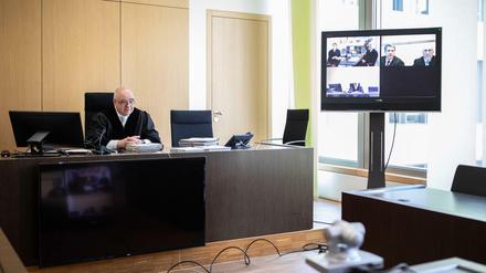 Videoprozess. Wie hier in einem Gericht in Nordrhein-Westfalen wird jetzt auch in Berlin per Videokonferenz verhandelt.