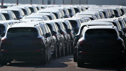 Eine Kaufprämie für Autos mit CO2-Emissionen bis 140 Gramm pro Kilometer würde auch einige Hybrid-SUVs begünstigen.