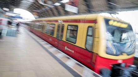 Seit 2017 wird die S-Bahn mit Übergangsverträgen betrieben.