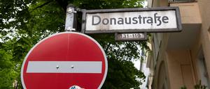 Die Salafistenszene wächst, arbeitet zugleich unauffälliger. In der Donaustraße gab es Anfang Mai eine Razzia.