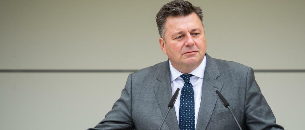 Innensenator Andreas Geisel will die Versammlungsfreiheit wieder vollständig herstellen.