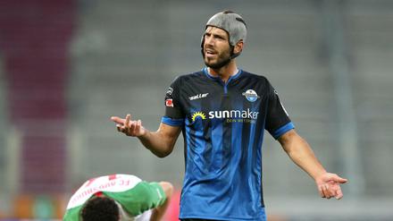 Kaum mehr zu retten: Der SC Paderborn mit Klaus Gjasula.