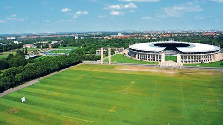Die Geschichte des Olympiaparks ist in Berlin umstritten.