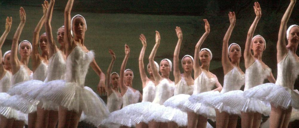 Schülerinnen der Staatlichen Ballettschule während einer Generalprobe an der Berliner Staatsoper.