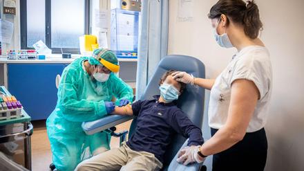 Positiver Antikörpertest. In Hannover gibt es vier Kinder mit PIMS.