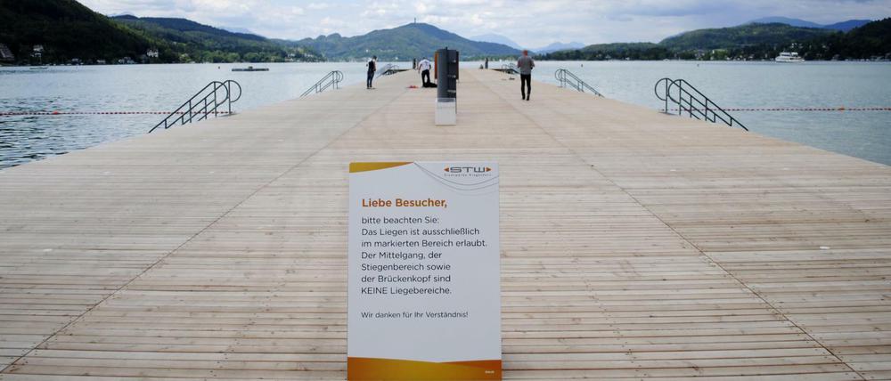 Wo endet die Sicherheit? Wo beginnt das Risiko? Ein Schild im Kärntner Strandbad Klagenfurt.