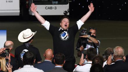 Kein Mann der leisen Töne: Elon Musk nach dem erfolgreichen Start am Samstag.