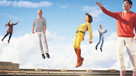 Locker bleiben. Mitglieder des Rundfunkchores machen sich fit für den Neustart.