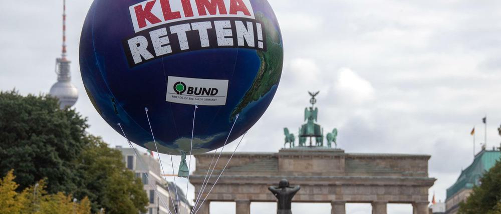 Von der Straße ins Parlament. Aus der Klimabewegung heraus gründet sich eine Partei.