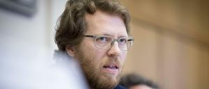 Der Bezirksstadtrat von Friedrichshain-Kreuzberg, Florian Schmidt (Grüne), aufgenommen im Mai 2017, pflegt ein Image als Investoren-Schreck in Berlin.