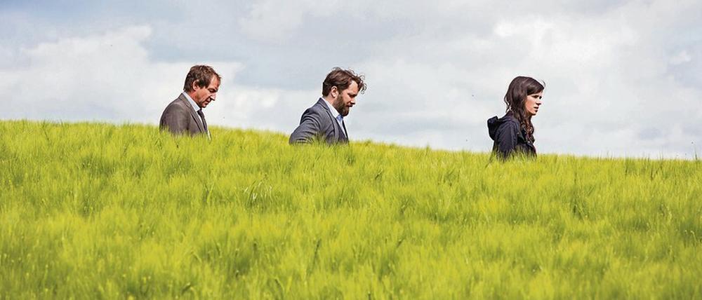 Keine ganz reibungslose Flucht. Kurt Stich (Thorsten Merten, von links), Lessing (Christian Ulmen) und Kira Dorn (Nora Tschirner) begehen erst mal den „Tatort“. 