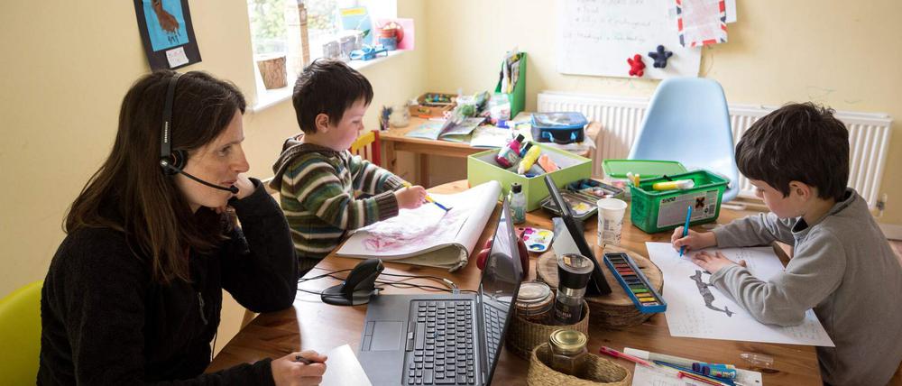 Nach wochenlangem Homeschooling und eingeschränkten Arbeitsmöglichkeiten sei der Wunsch oft groß, zum Schulalltag zurückzukehren.