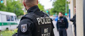 Es hätte genug Personal gegeben, um Amri zu observieren, widersprach ein Zeuge den LKA-Beamten im Untersuchungsausschuss am Freitag.