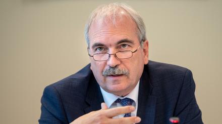 Martin Gorholt (SPD), ehemals Chef der Staatskanzlei in Brandenburg, wird neuer Vorsitzender des Medienrates der Medienanstalt Berlin-Brandenburg. Er wurde vom Brandenburger Landtag und dem Abgeordnetenhaus Berlin in dieses Amt berufen. 