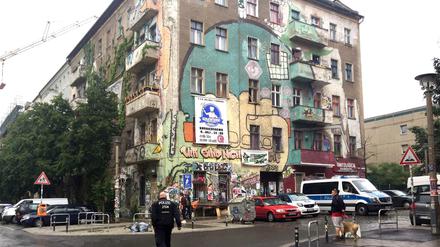 Das Hausprojekt "Liebig34" in Berlin-Friedrichshain gilt als Hochburg der linken Szene.