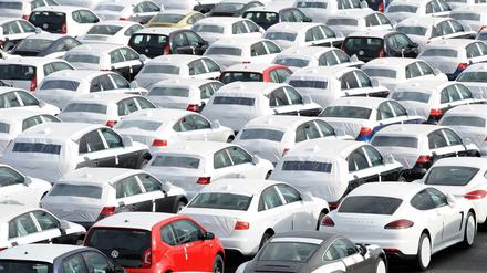 Autobauer verkaufen derzeit weniger Wagen. Soll der Kauf deshalb bezuschusst werden?