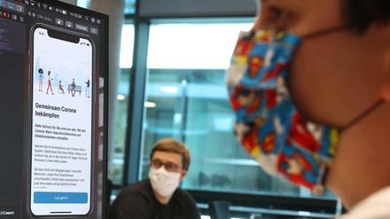 Wird ein Nutzer der App positiv auf Covid-19 getestet, werden die anderen betroffenen Anwender darüber informiert werden