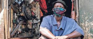 Autoverbot in Uganda. Die Corona-Pandemie sorgt für eine steigende Nachfrage nach Fahrrädern.