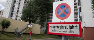In einer Hochhaussiedlung in Dietzenbach wurden in der Einsatzkräfte mit Steinen beworfen. 
