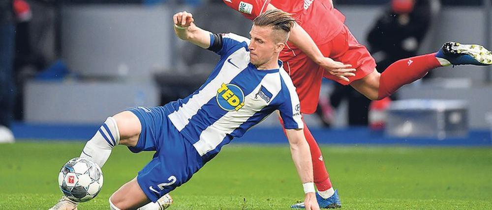 Endlich wieder Leistungsträger. Peter Pekarik (am Ball, im Zweikampf mit Marius Bülter vom 1. FC Union).