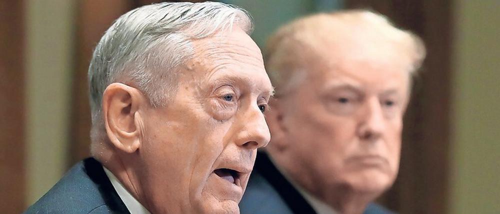 Der frühere US-Verteidigungsminister James Mattis bezeichnet Präsident Donald Trump als Spalter und stellt sich hinter die friedlichen Proteste im Land.