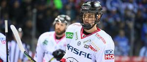 Seinen größten Vorbildern könnte der mittlerweile volljährige Lukas Reichel in Zukunft regelmäßig begegnen.