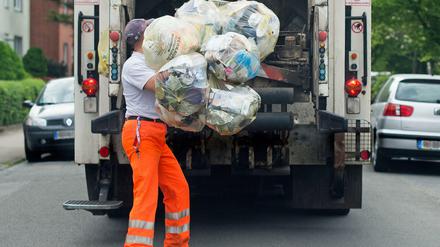 Längst nicht alles, was im gelben Sack landet, wird aufbereitet und weiterverarbeitet. 